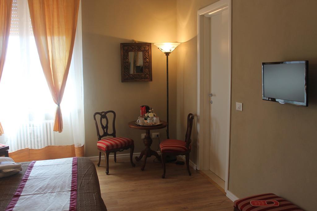 Florence Station Rooms ภายนอก รูปภาพ